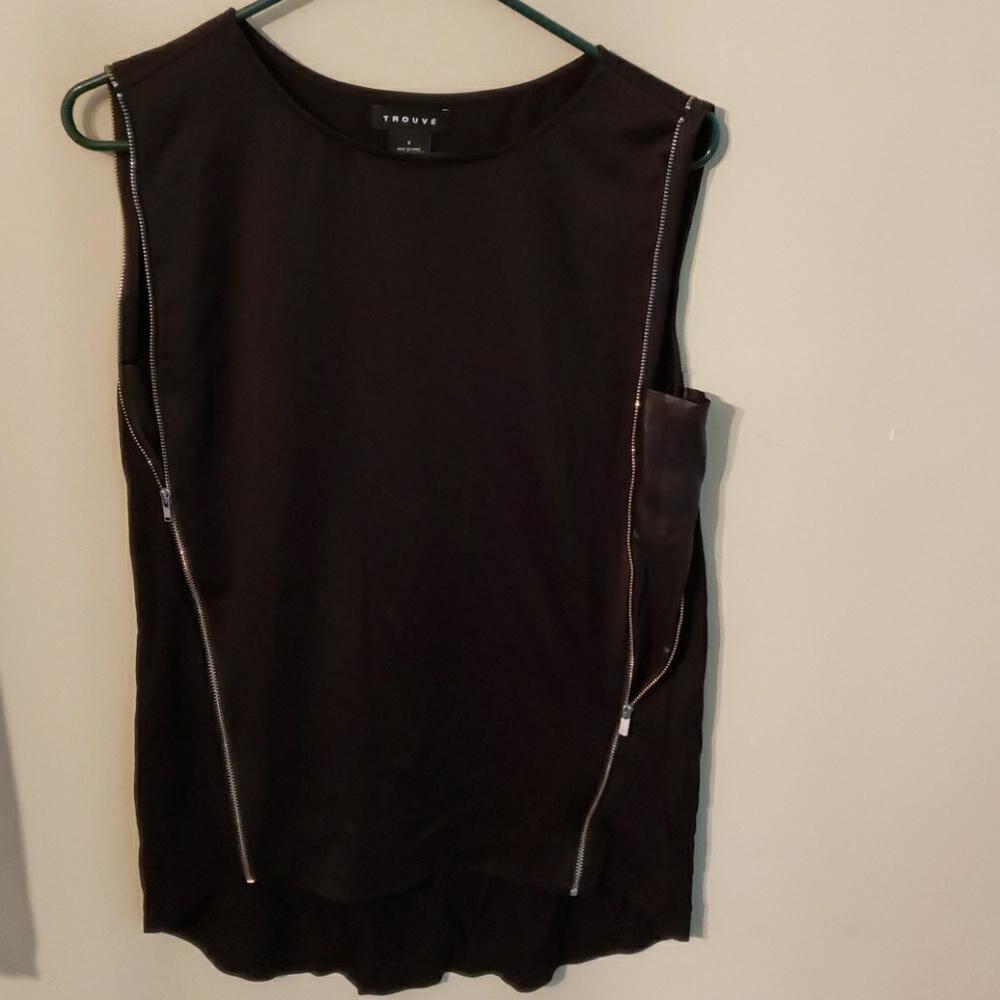 Trouve side zip tank s